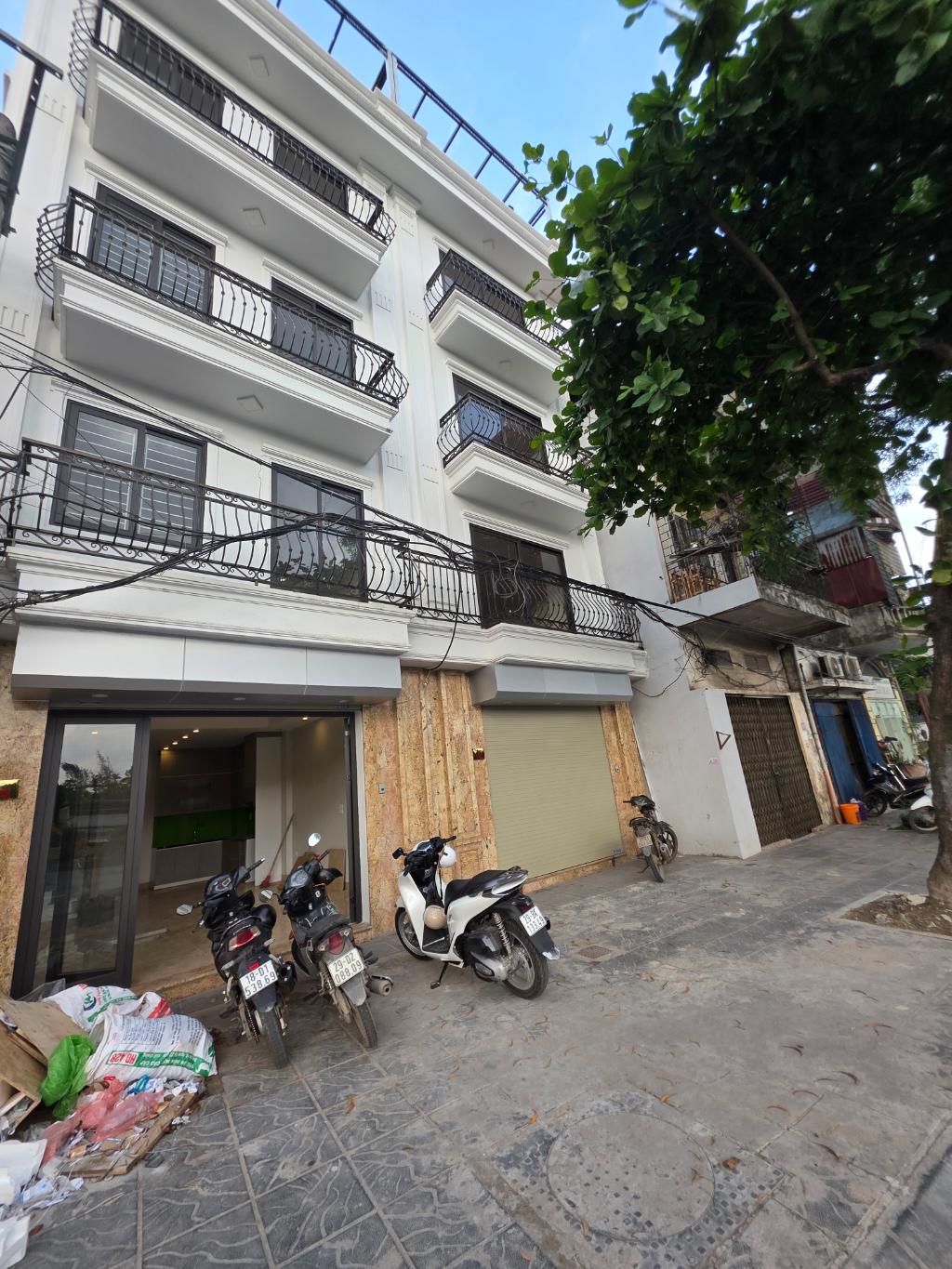 MẶT PHỐ NGUYỄN VĂN LINH 15 tỷ 85m MẶT TIỀN 10m VỈA HÈ KINH DOANH,Ô TÔ,LONG BIÊN - Ảnh chính